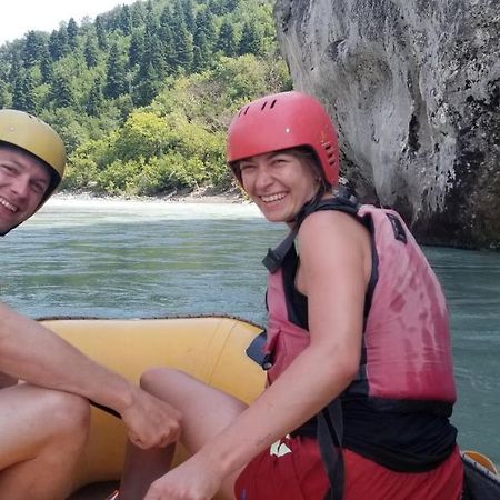 Keli Guest House& Rafting Adventures Përmet 外观 照片