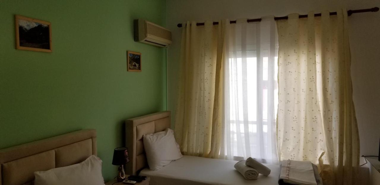 Keli Guest House& Rafting Adventures Përmet 外观 照片